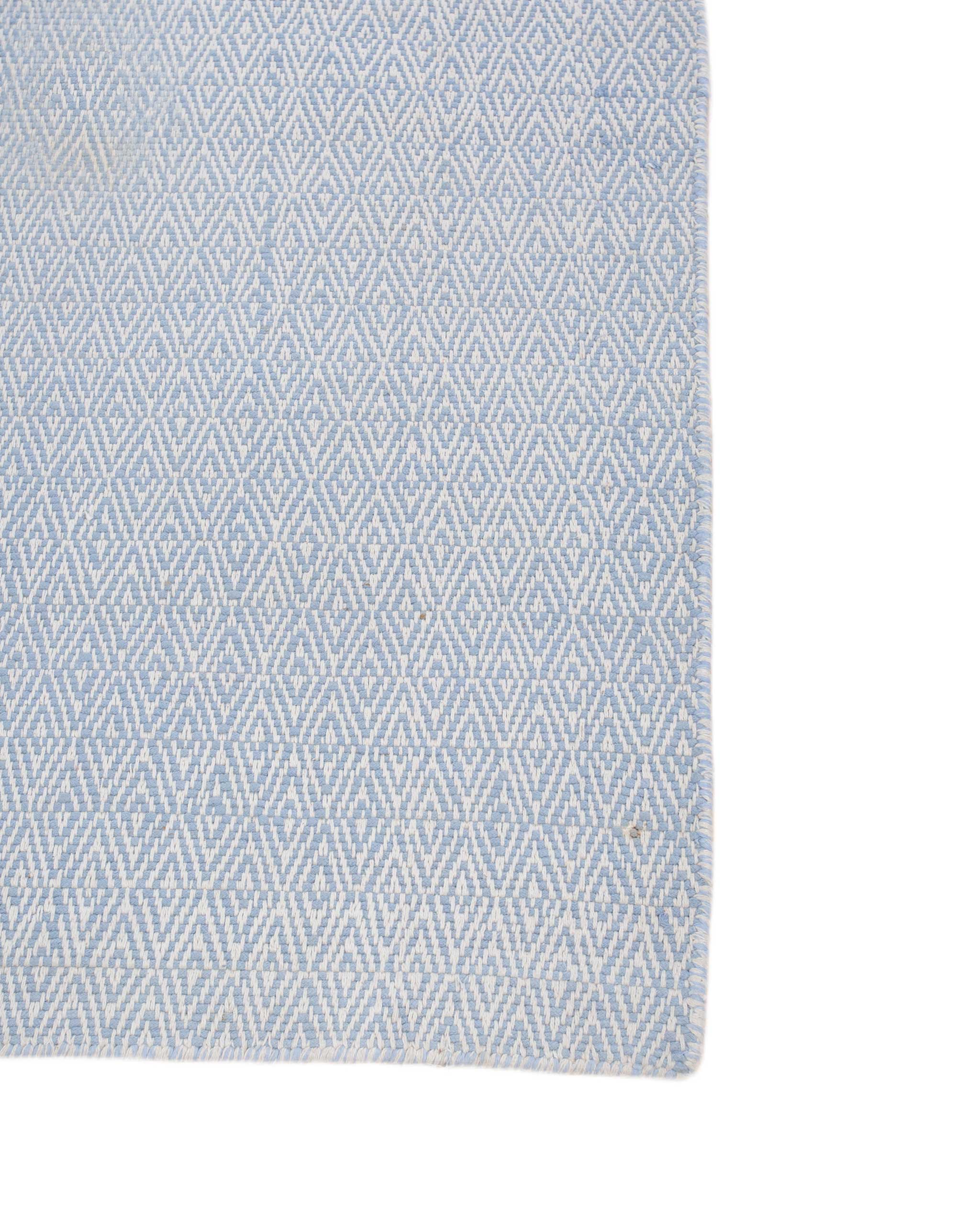 Elegant Weave